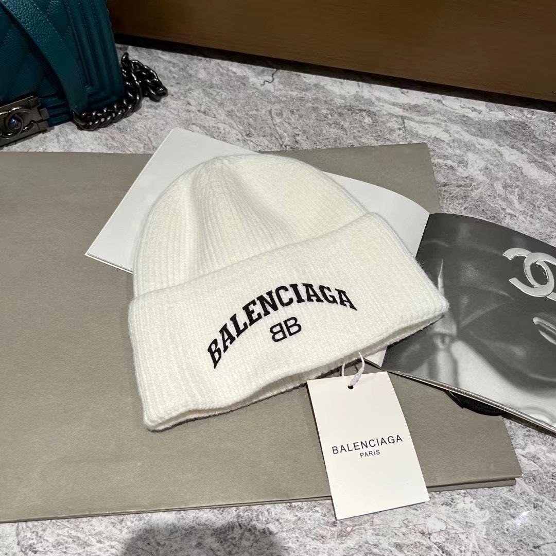 Balenciag Beanie  - EUR FASHION