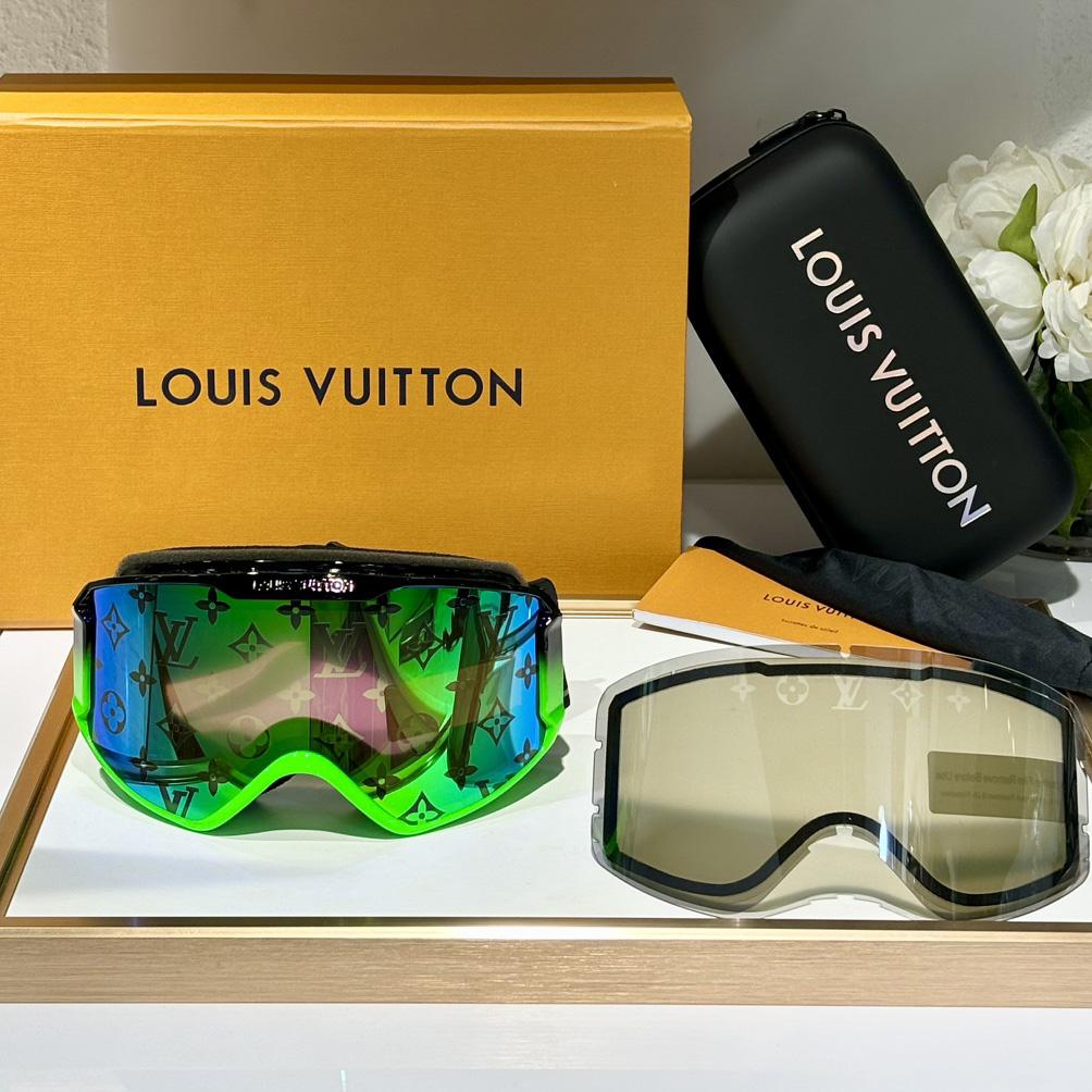 Louis Vuitton LV Snow Mask     - EUR FASHION