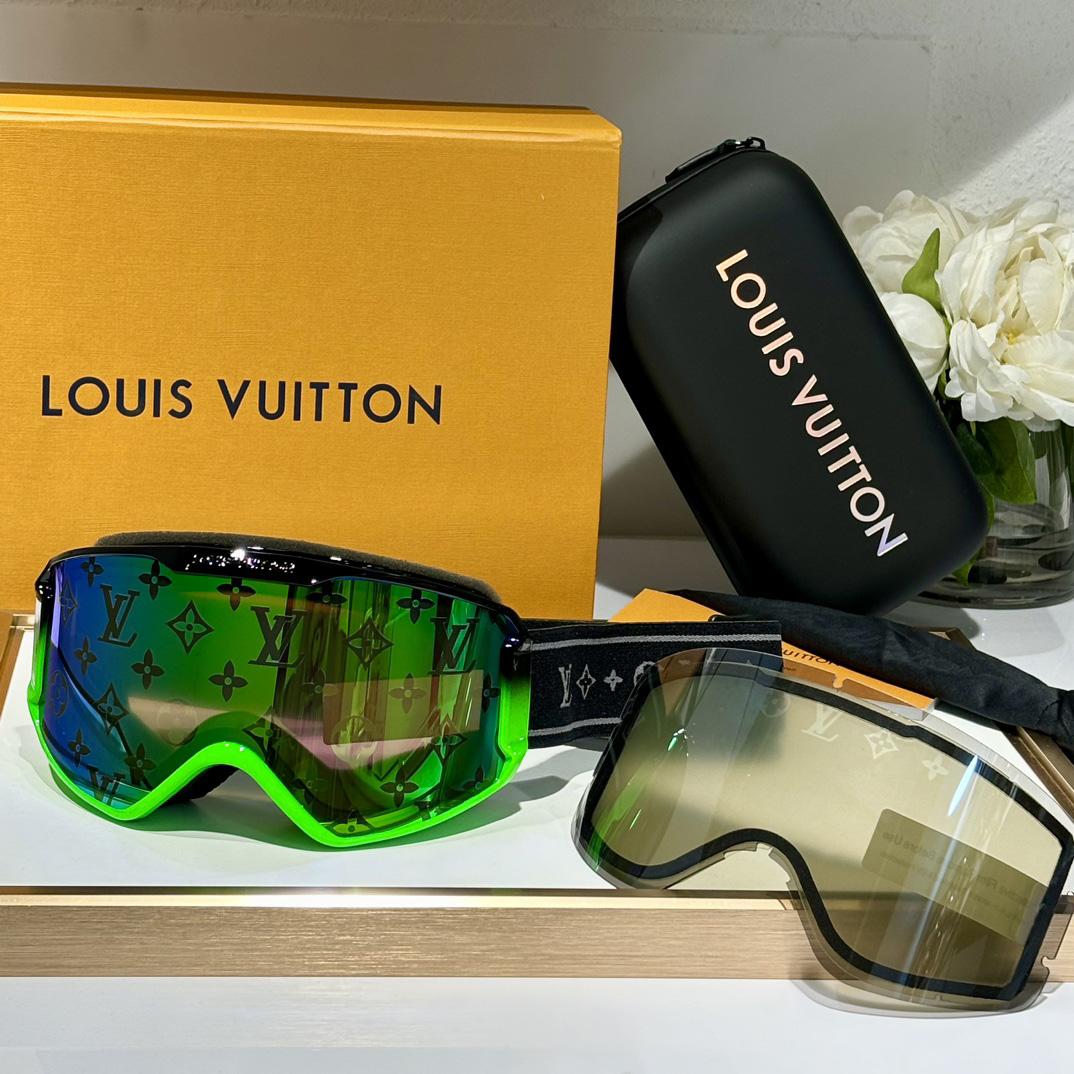 Louis Vuitton LV Snow Mask     - EUR FASHION