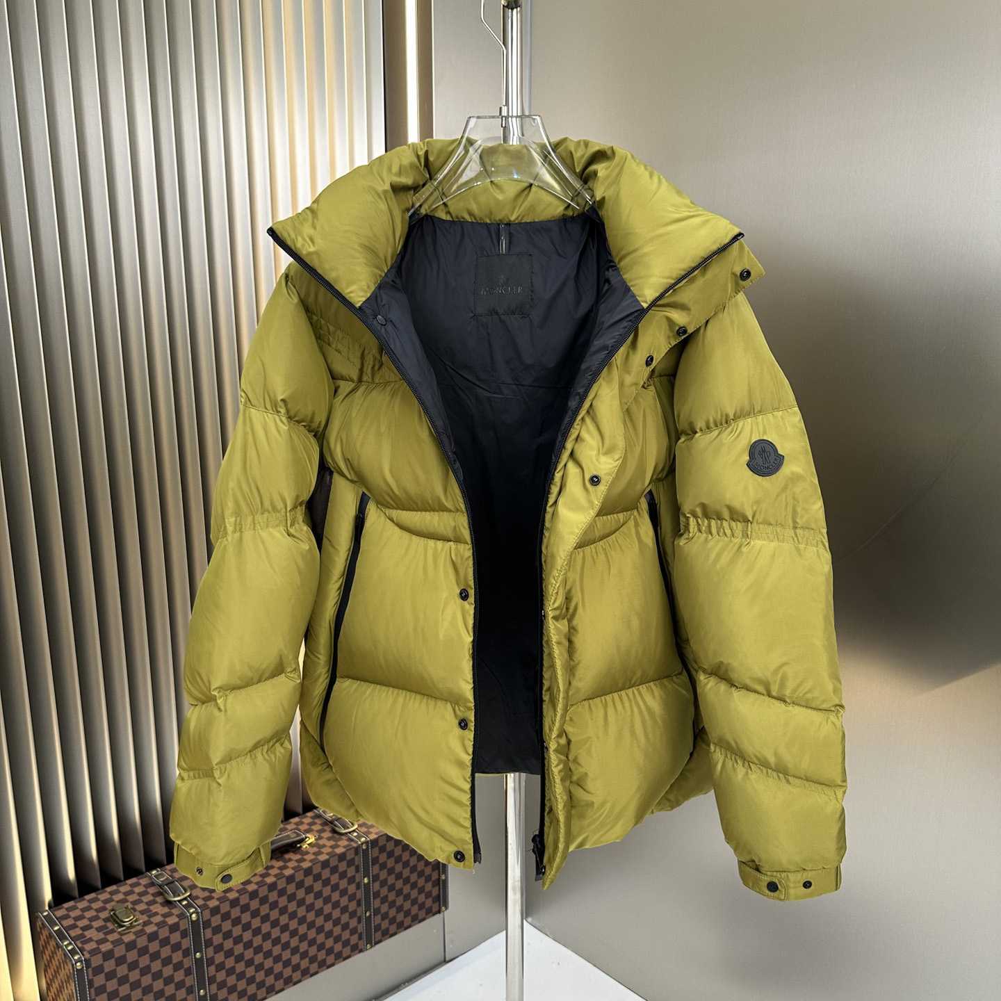 Moncler Jarama Hooded Puffer Jacket - EUR FASHION