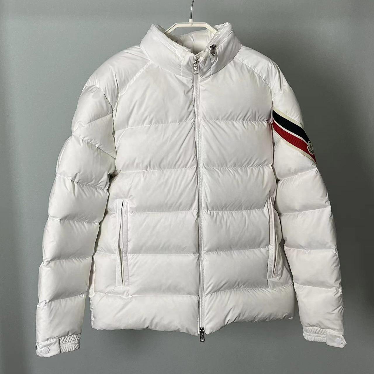 Moncler Solayan Short Down Jacket - EUR FASHION