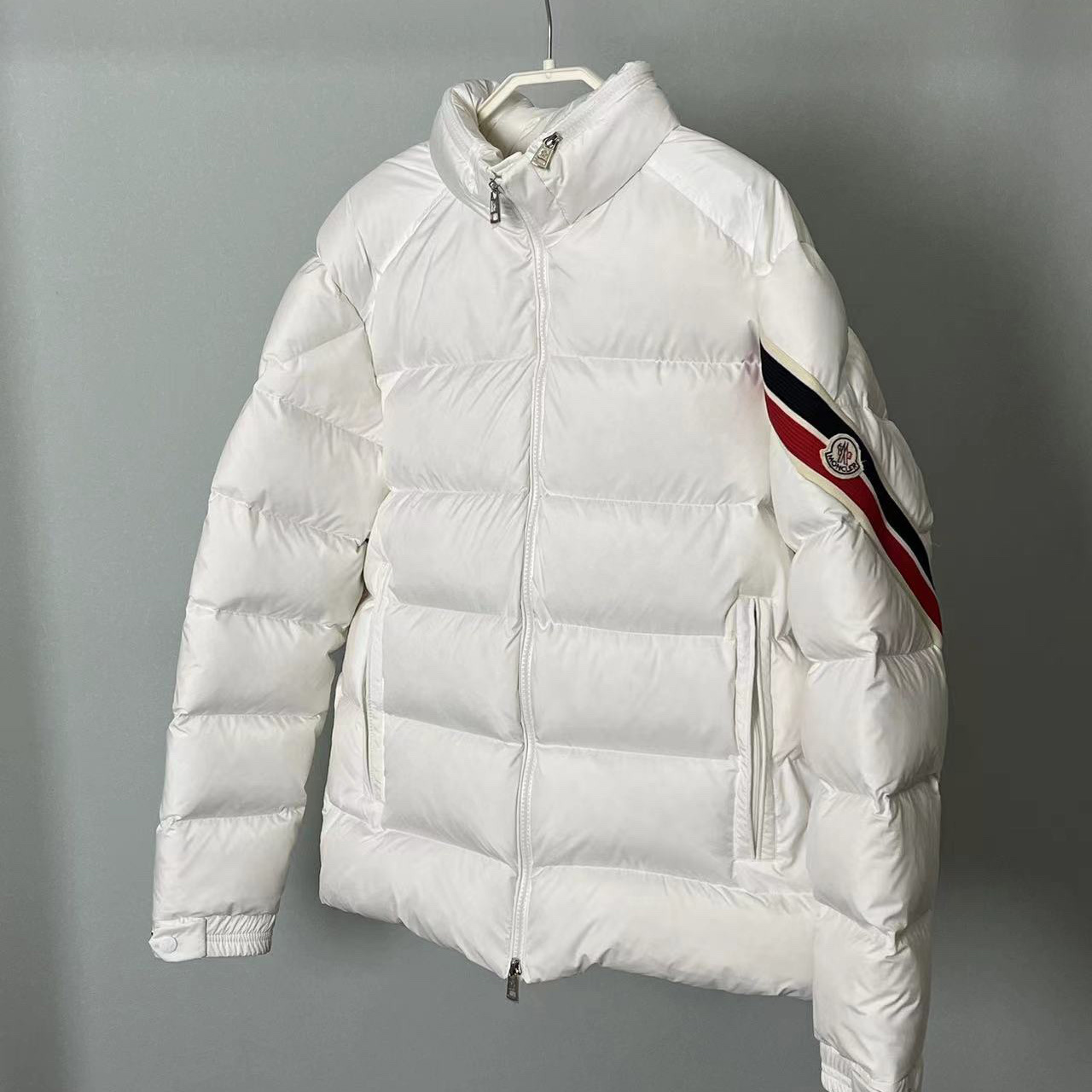 Moncler Solayan Short Down Jacket - EUR FASHION