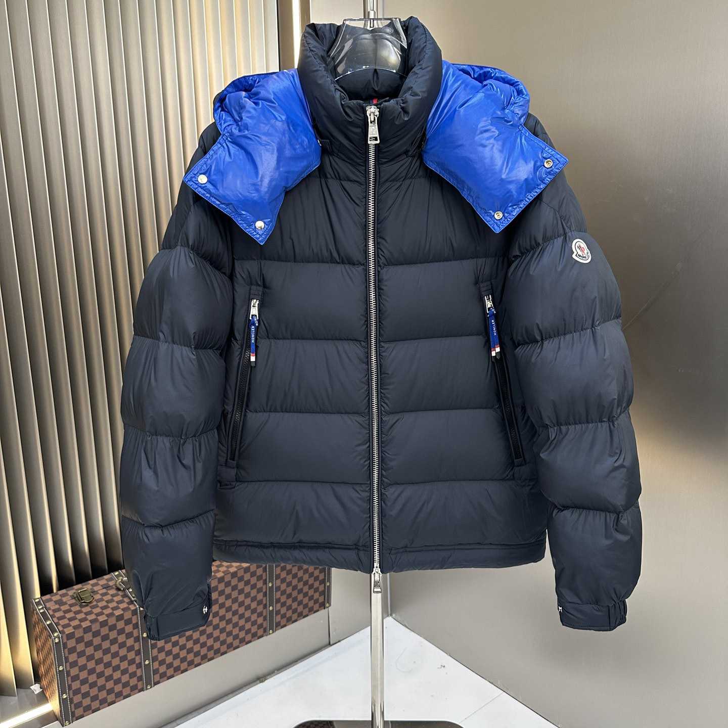 Moncler Poirier Puffer Jacket - EUR FASHION