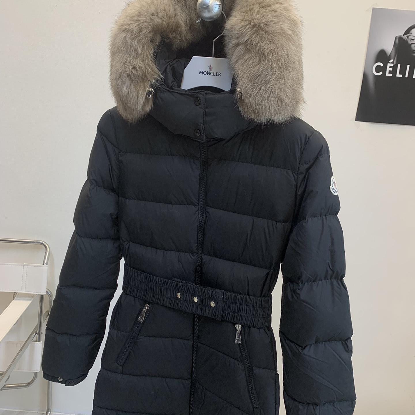 Moncler Leersie Long Down Jacket - EUR FASHION