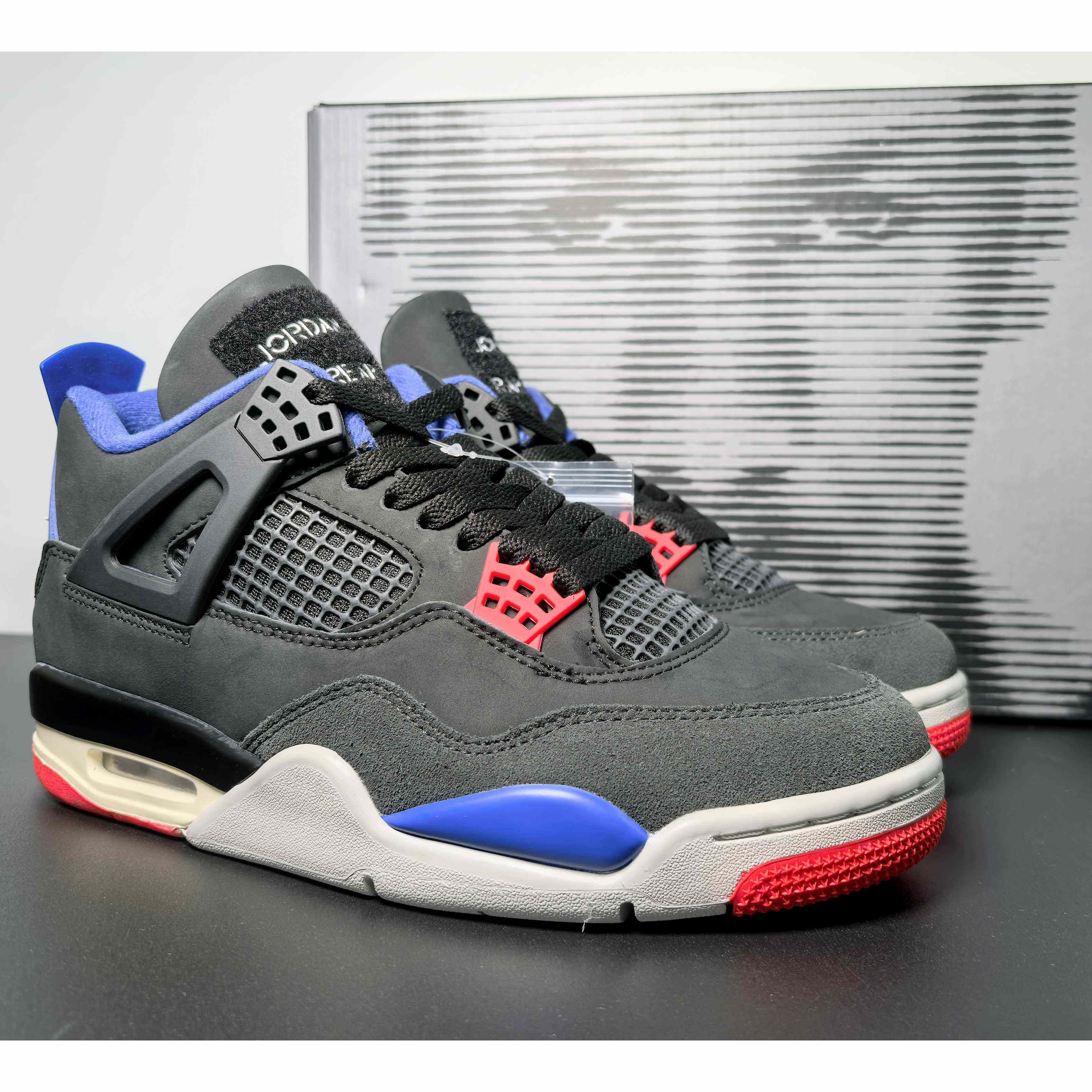 Air Jordan 4 Retro