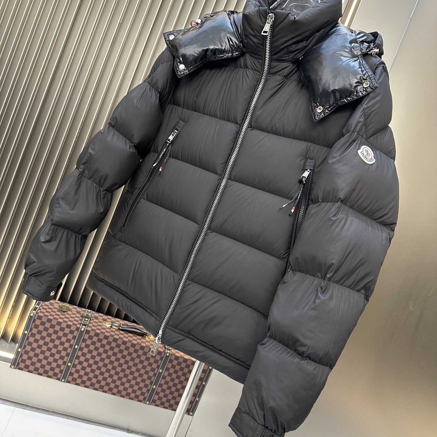 Moncler Poirier Puffer Jacket - EUR FASHION