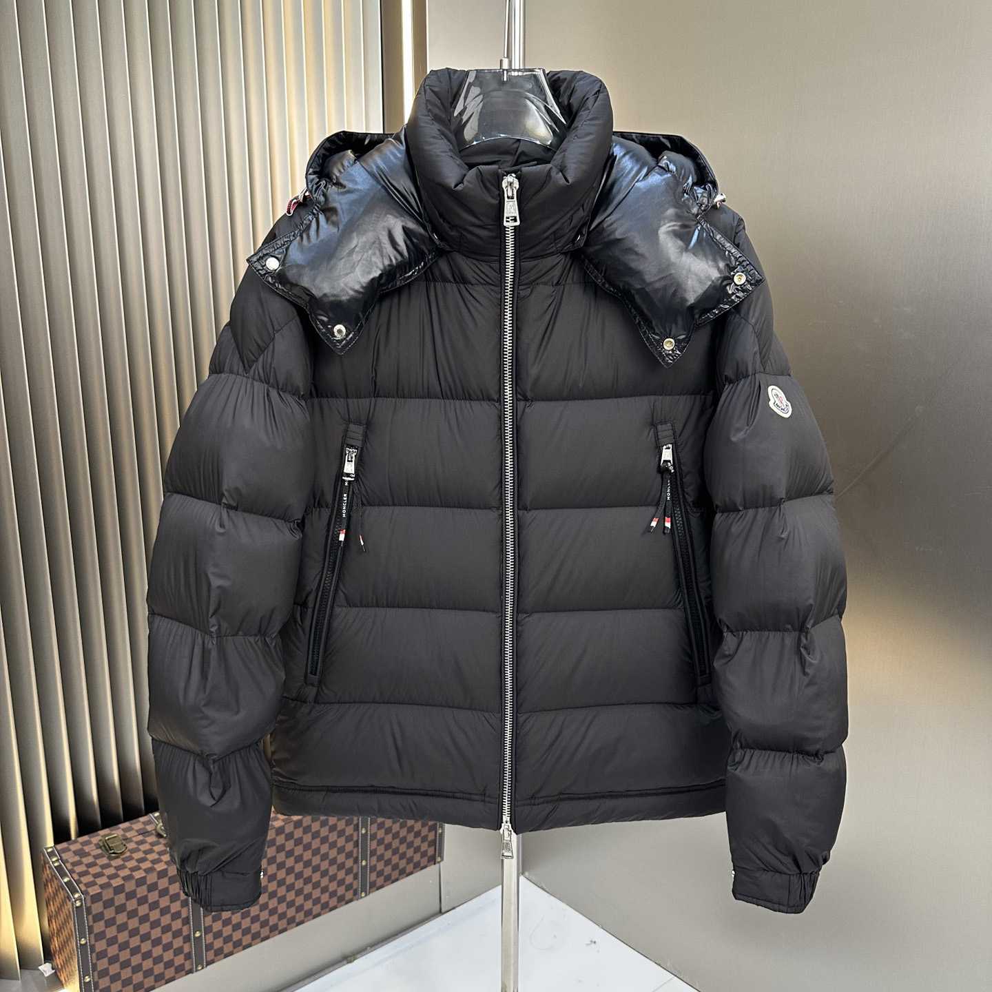 Moncler Poirier Puffer Jacket - EUR FASHION