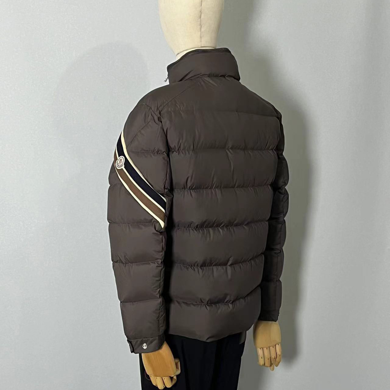 Moncler Solayan Short Down Jacket - EUR FASHION