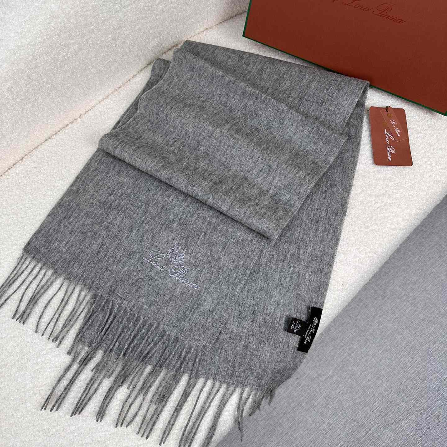 Loro Piana Grande Unita Scarf - EUR FASHION