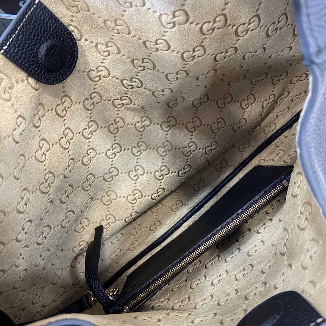 Gucci B Medium Shoulder Bag - EUR FASHION