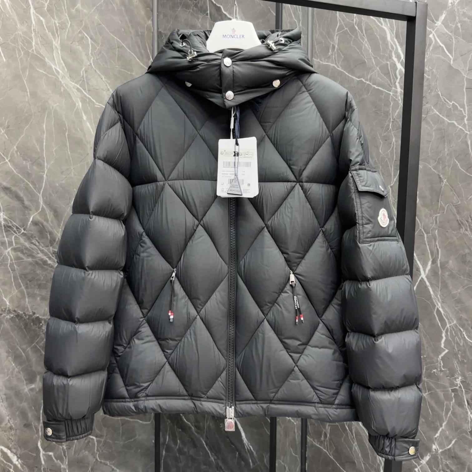 Moncler Averole Short Down Jacket - EUR FASHION