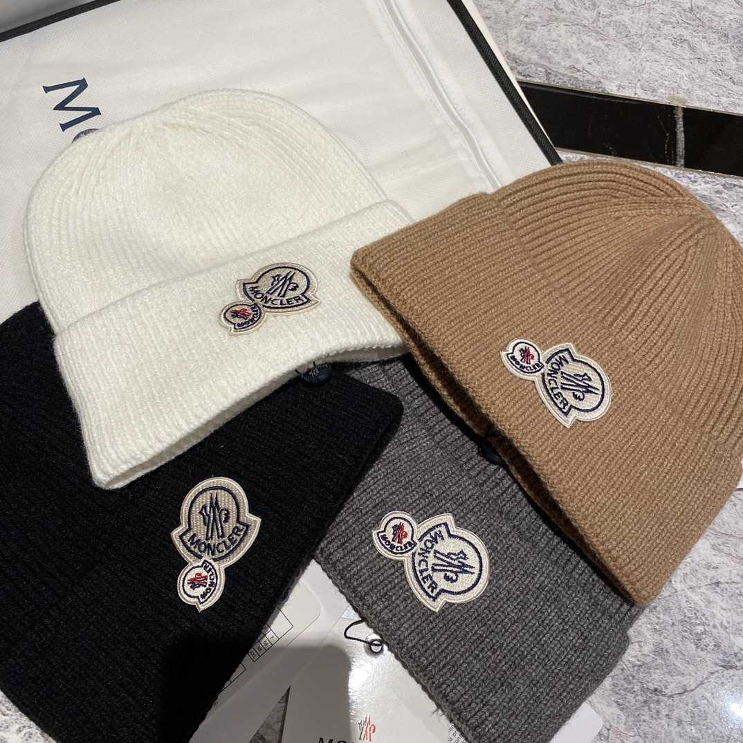 Moncler Beanie  - EUR FASHION