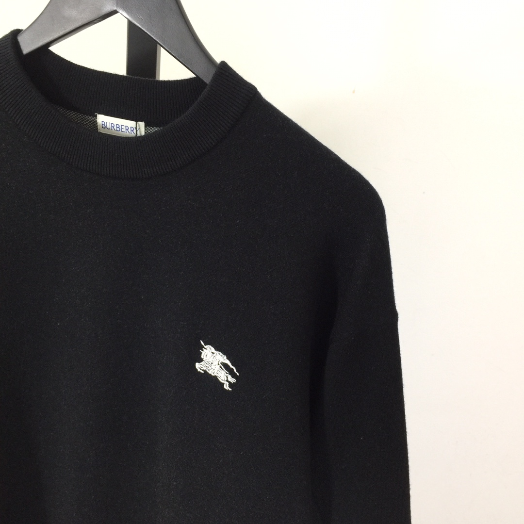 Burberry Logo Sweater - EUR FASHION