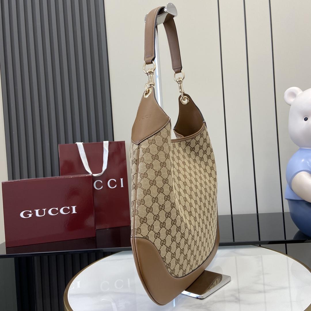 Gucci B Medium Shoulder Bag - EUR FASHION