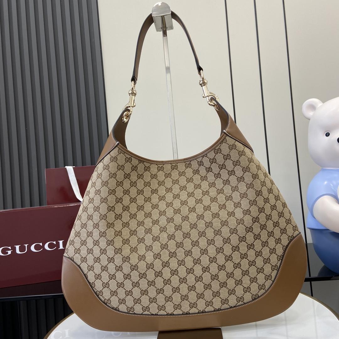 Gucci B Medium Shoulder Bag - EUR FASHION