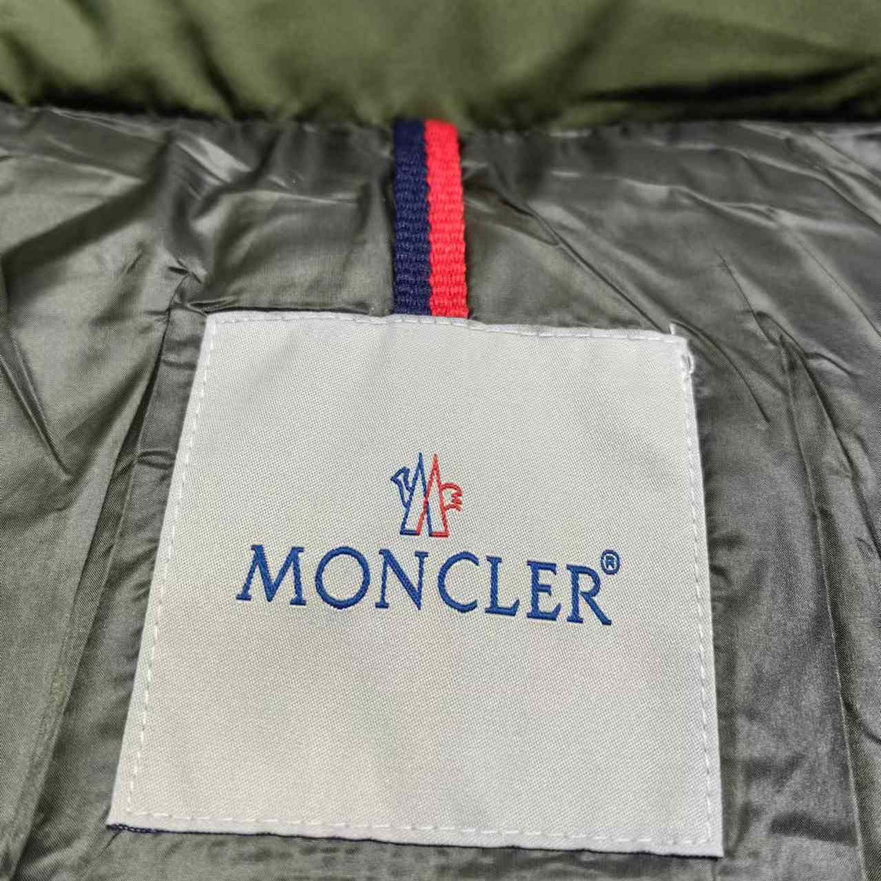 Moncler Vezere Short Down Jacket - EUR FASHION