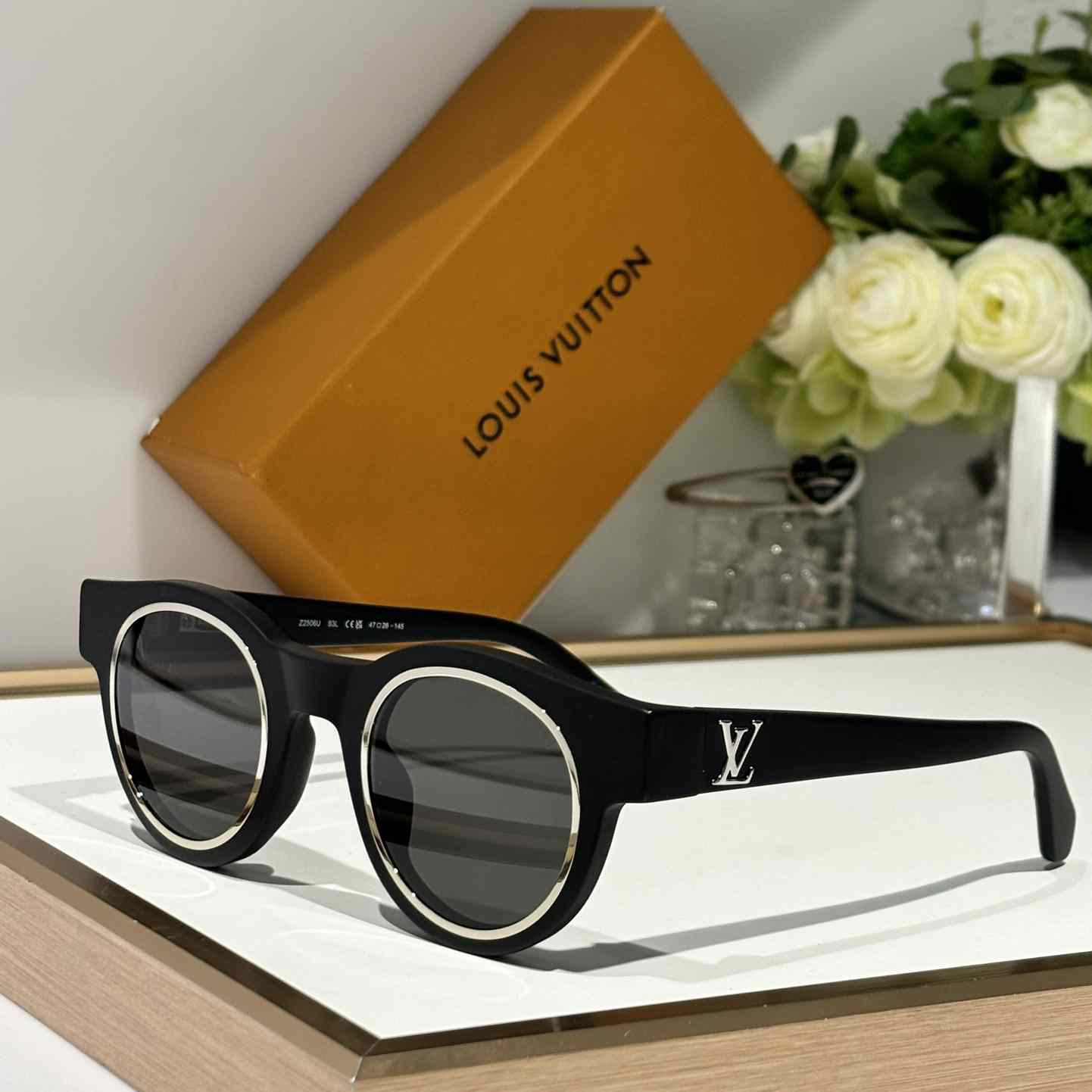 Louis Vuitton LV Legacy Round Sunglasses   Z2506U - EUR FASHION