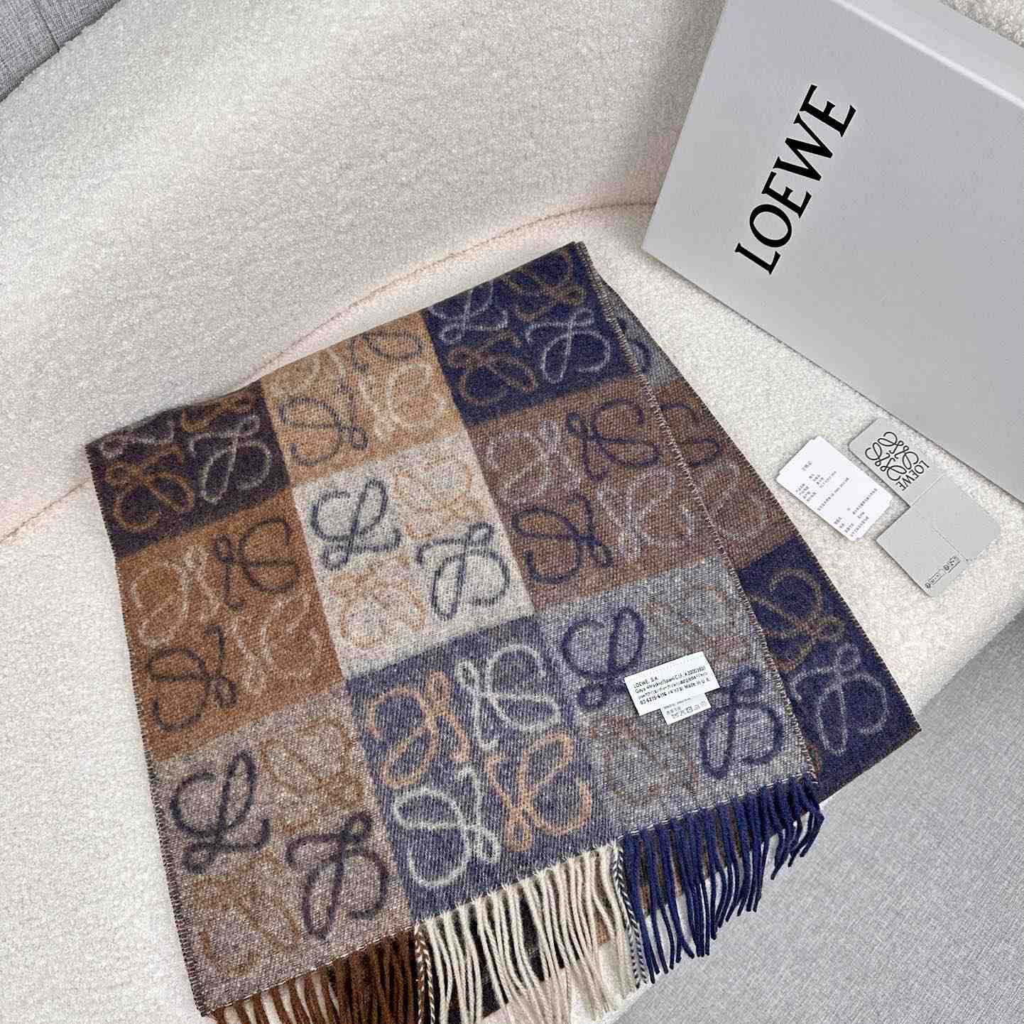 Loewe Scarf In Wool And Cashmere - EUR FASHION