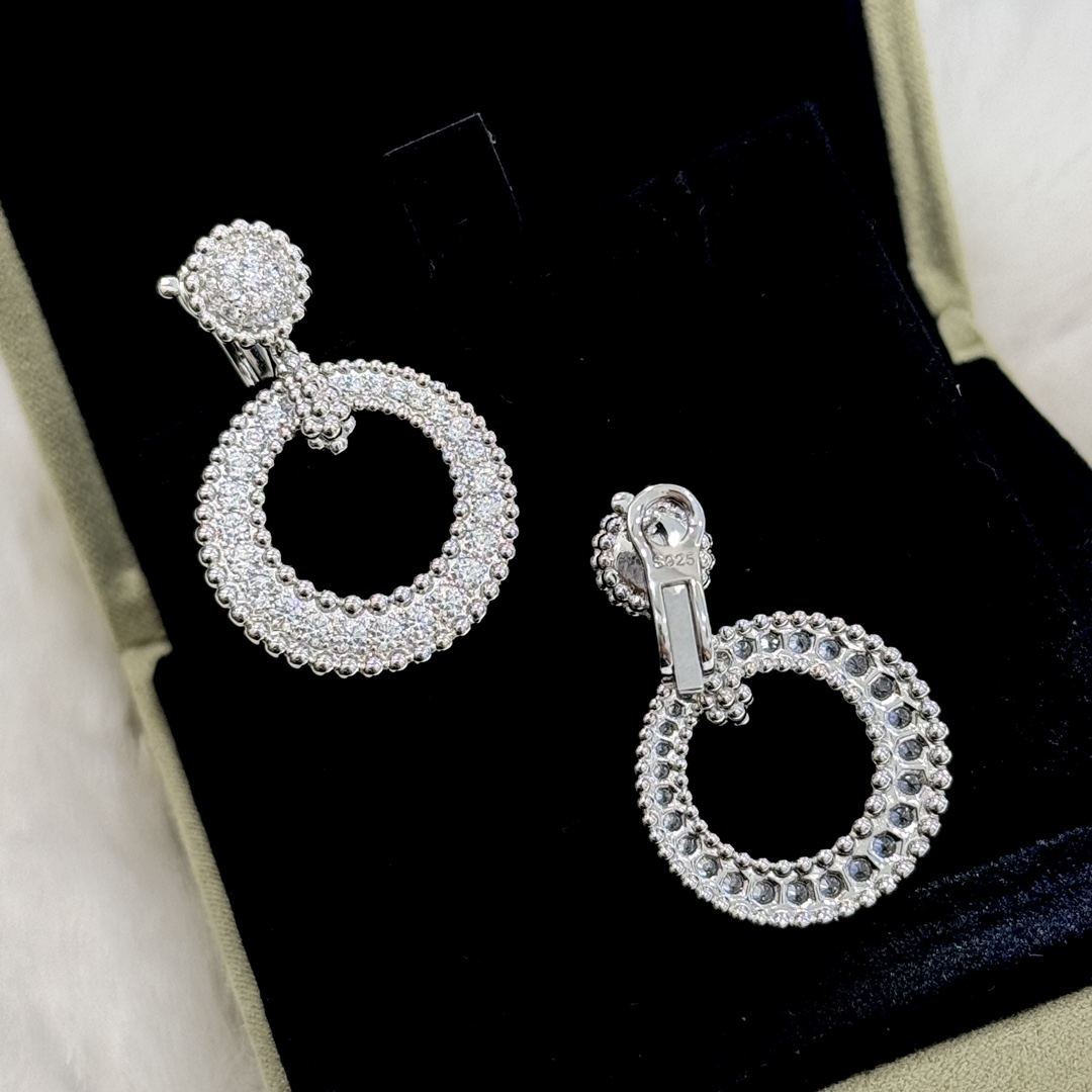 Van Cleef & Arpels Earrings - EUR FASHION