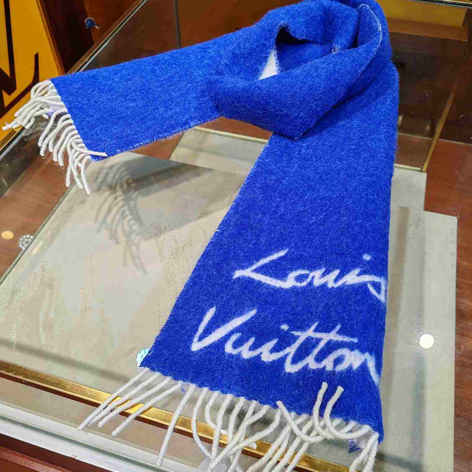 Louis Vuitton Fluffygram Scarf  M93339 - EUR FASHION