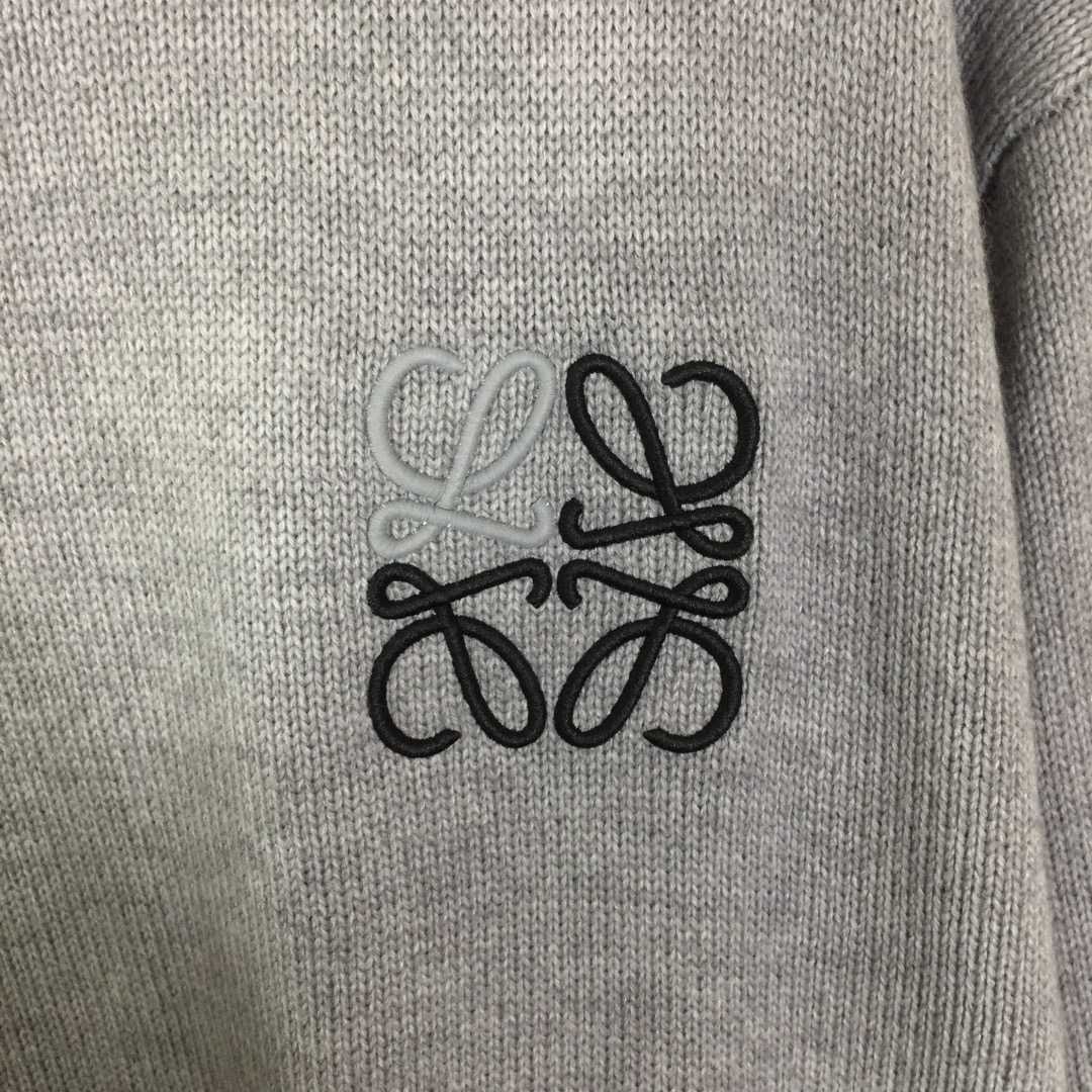 Loewe Logo Sweater - EUR FASHION