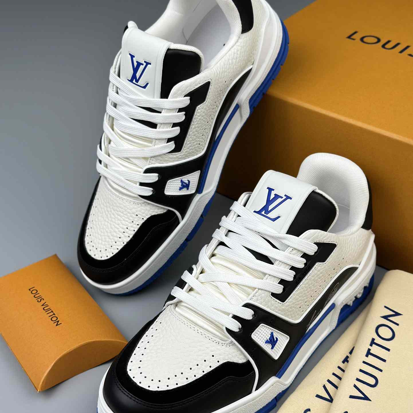 Louis Vuitton LV Trainer Sneaker  1ADDYX - EUR FASHION