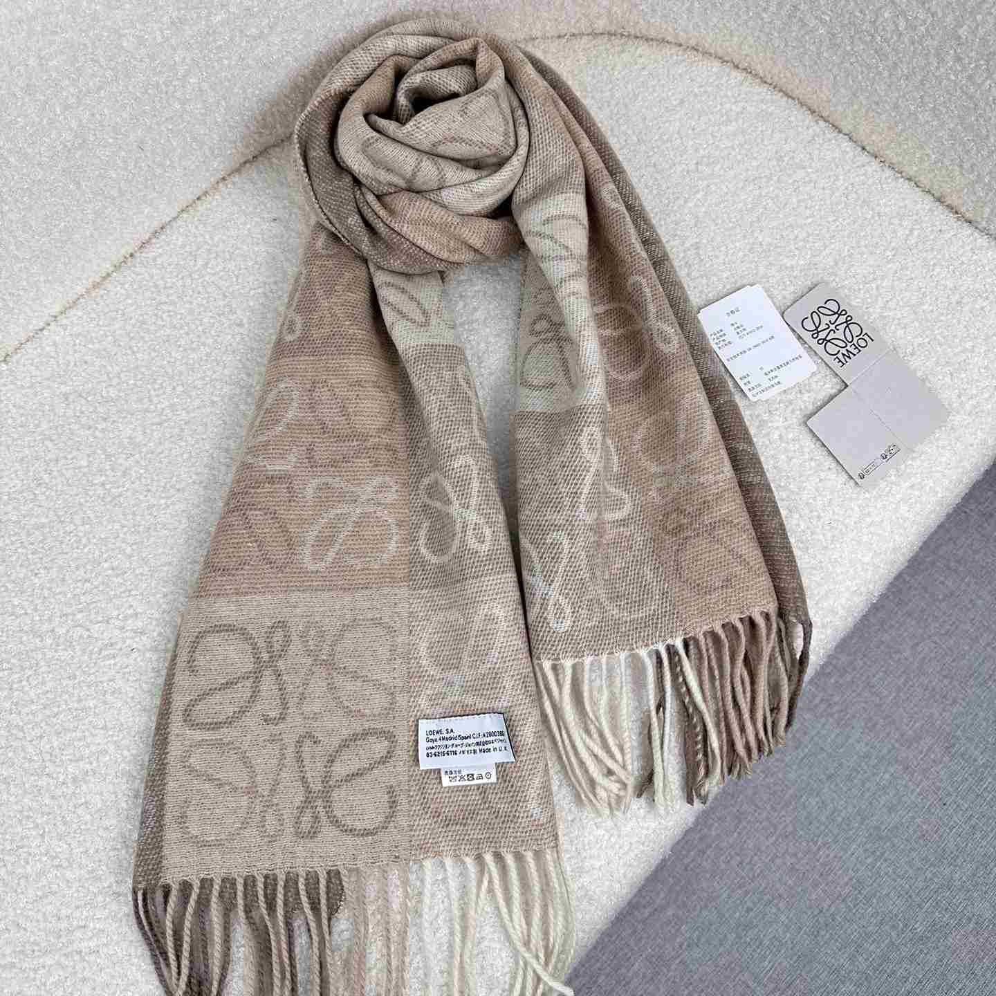 Loewe Scarf   38x200cm - EUR FASHION