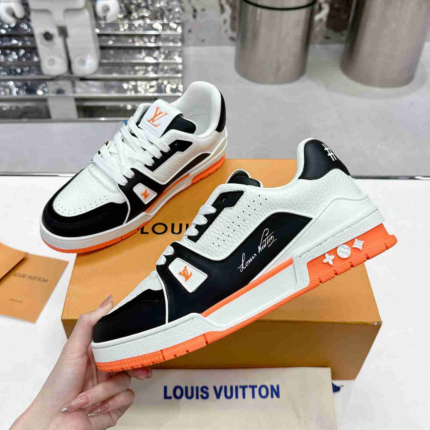 Louis Vuitton LV Trainer Sneaker  1ADDZY - EUR FASHION