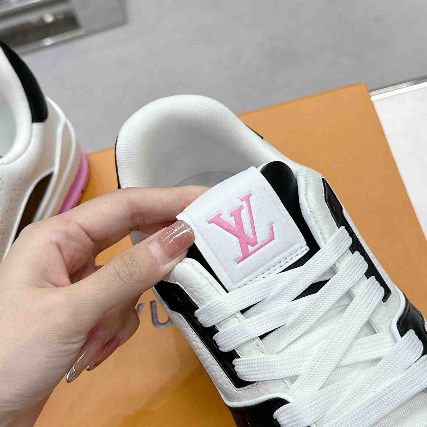 Louis Vuitton LV Trainer Sneaker  1ADDZF - EUR FASHION