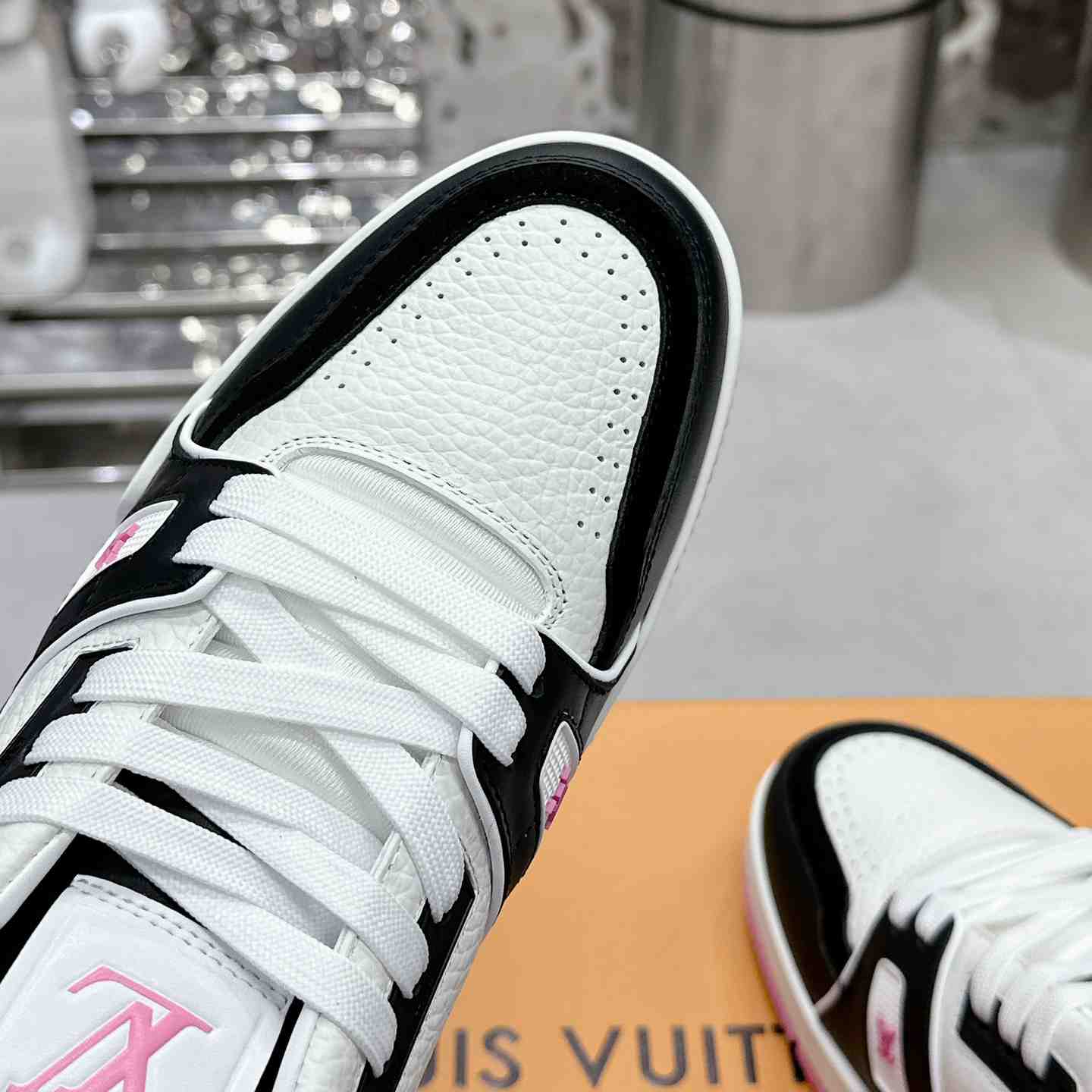 Louis Vuitton LV Trainer Sneaker  1ADDZF - EUR FASHION