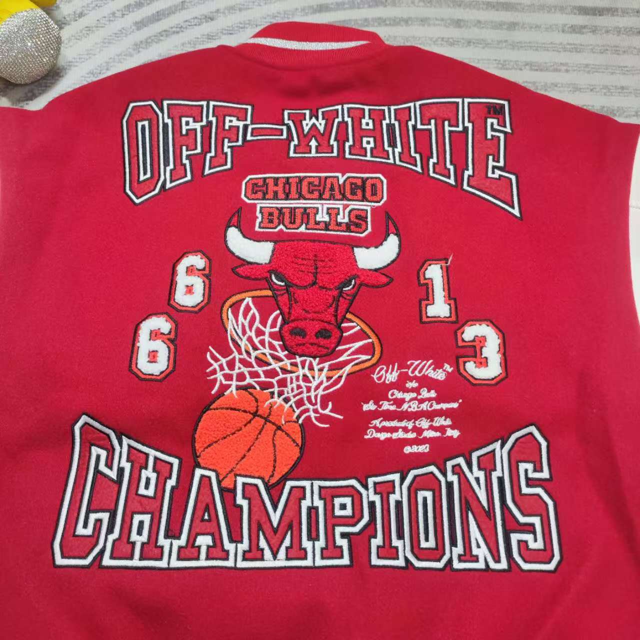 Off-White™ C/O Chicago Bulls Red Varsity - EUR FASHION