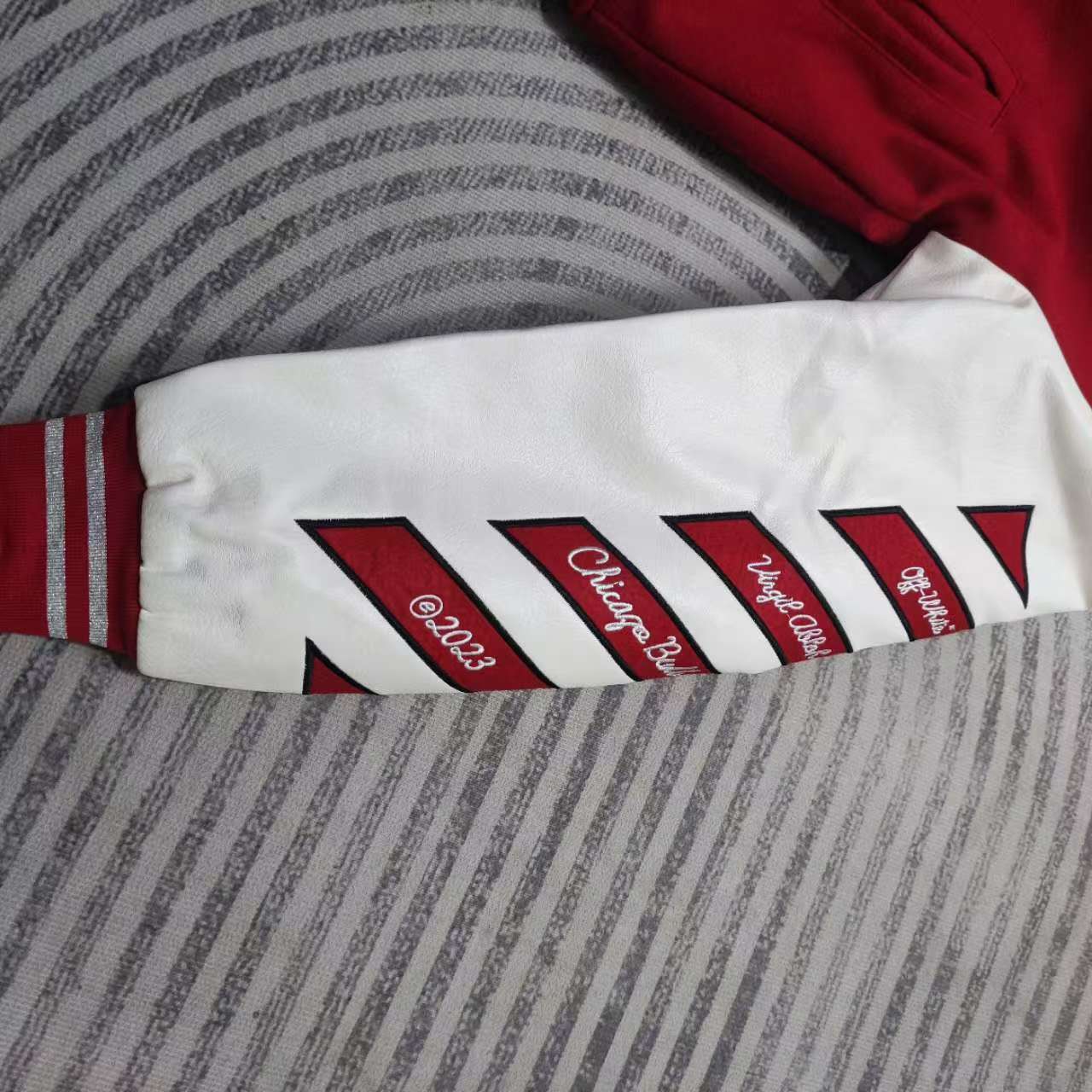 Off-White™ C/O Chicago Bulls Red Varsity - EUR FASHION