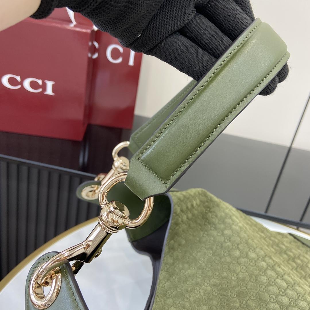 Gucci B Medium Shoulder Bag - EUR FASHION