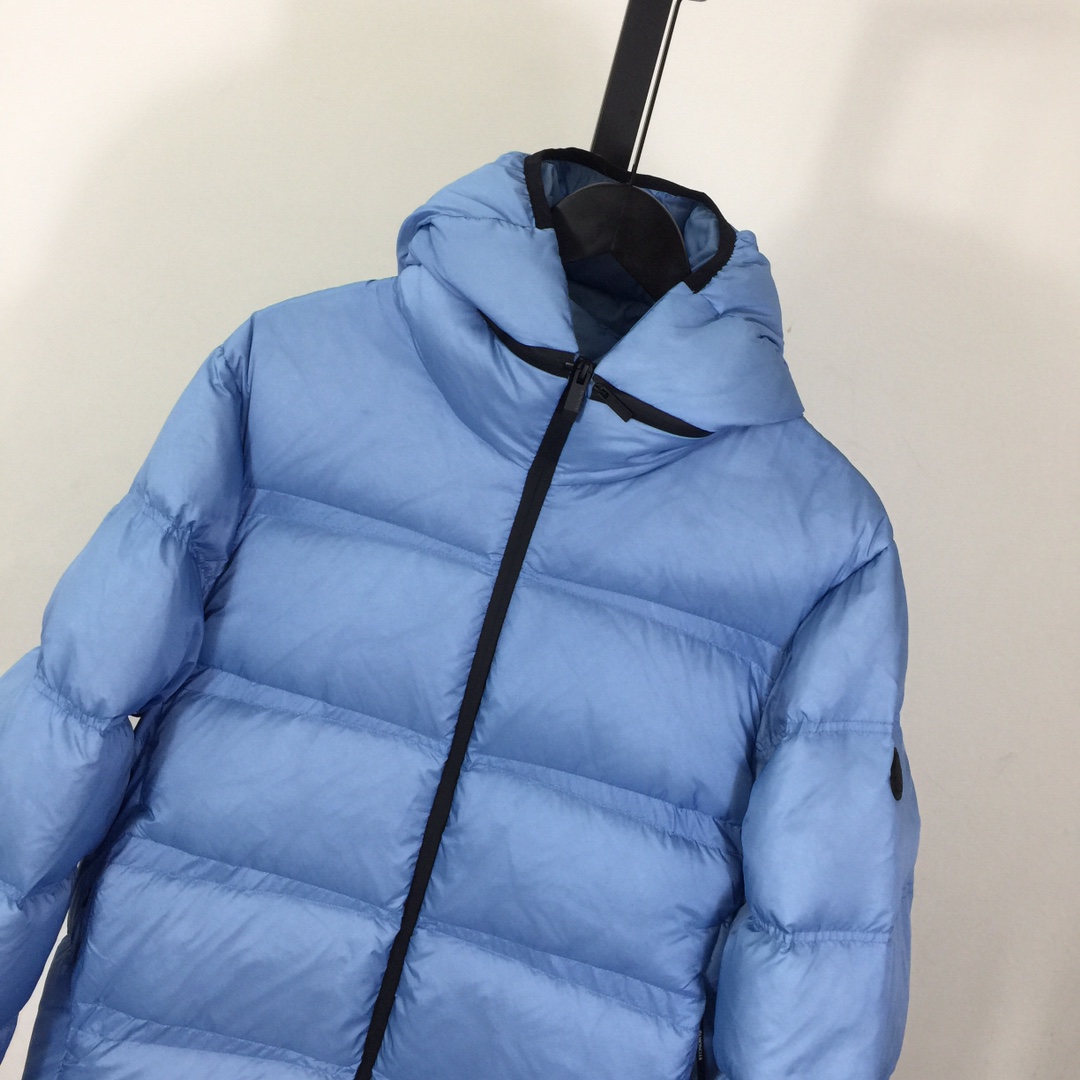 Moncler Masac Short Down Jacket - EUR FASHION