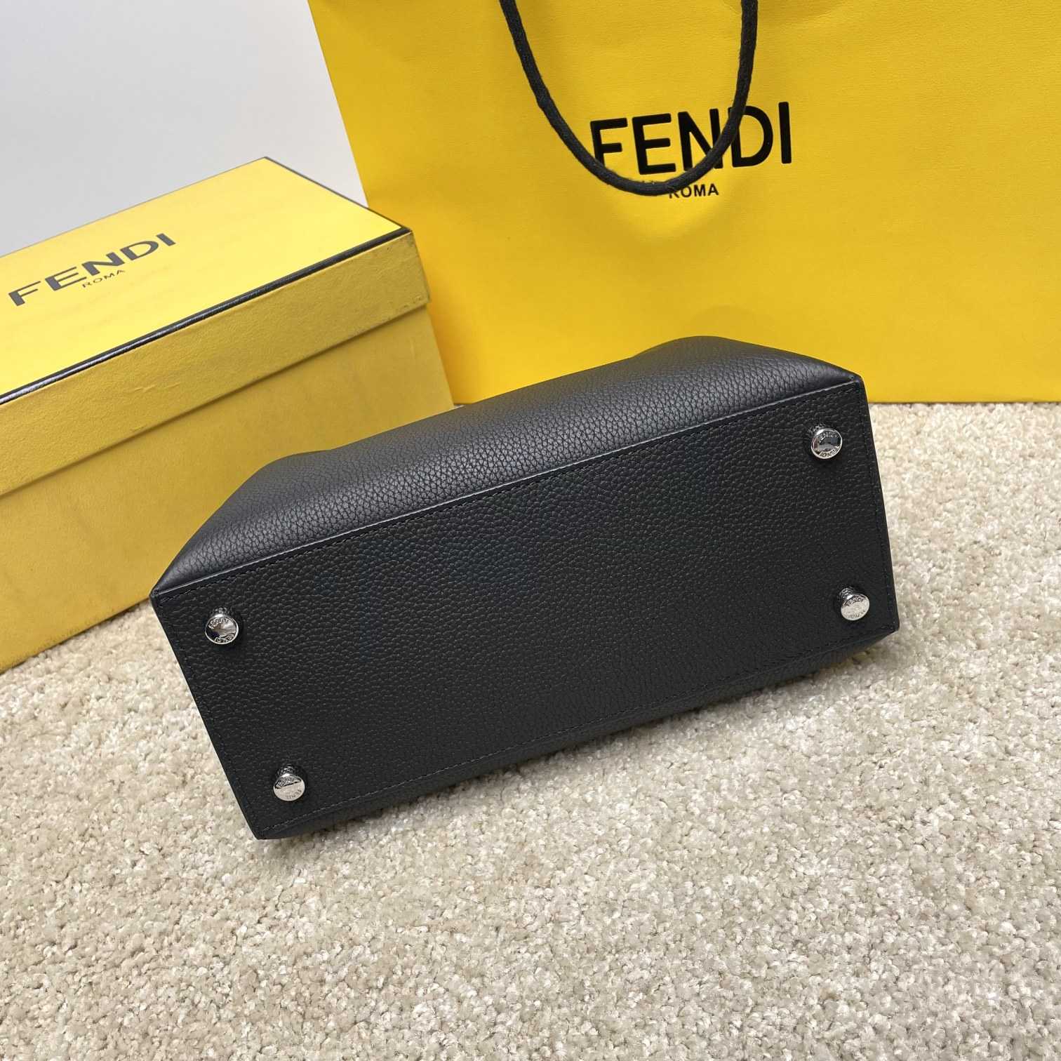 Fendi Peekaboo  - EUR FASHION