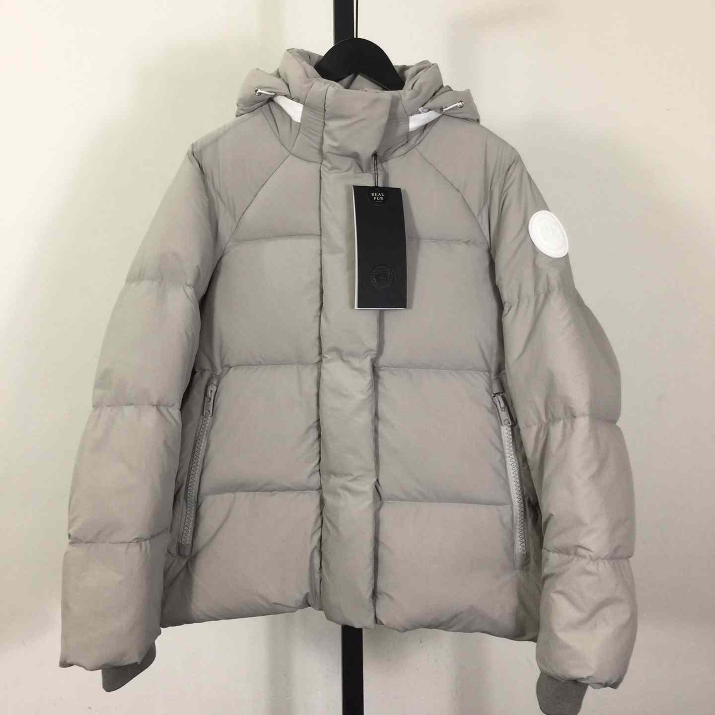 Canada Goose Hooded Jacket - EUR FASHION