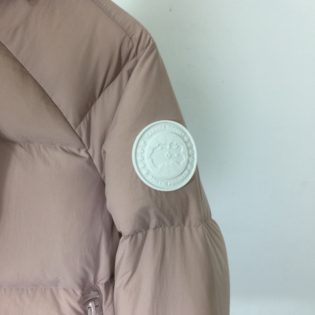 Canada Goose Hooded Jacket - EUR FASHION