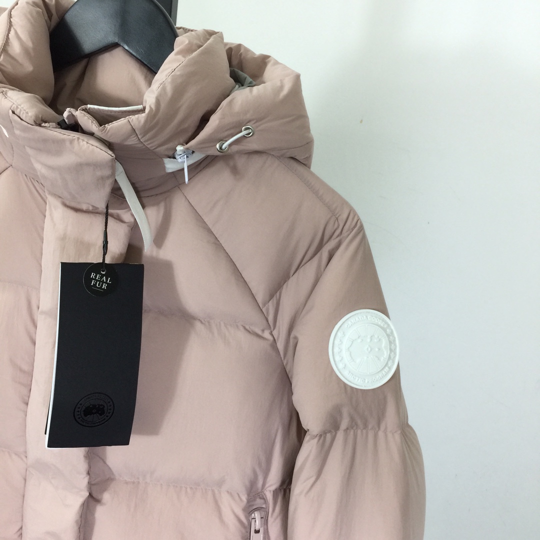 Canada Goose Hooded Jacket - EUR FASHION