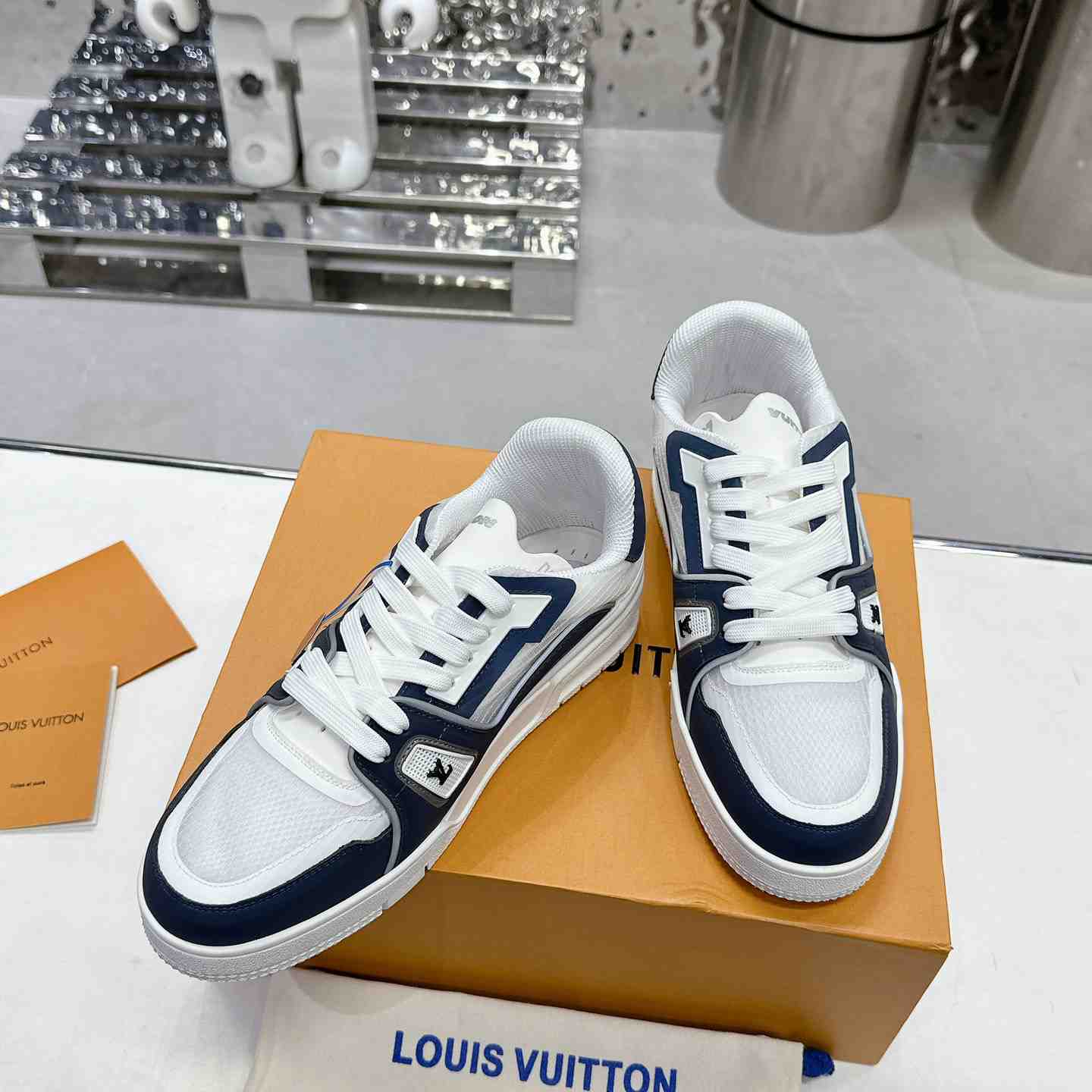 Louis Vuitton LV Trainer Sneaker   1AD6TJ - EUR FASHION