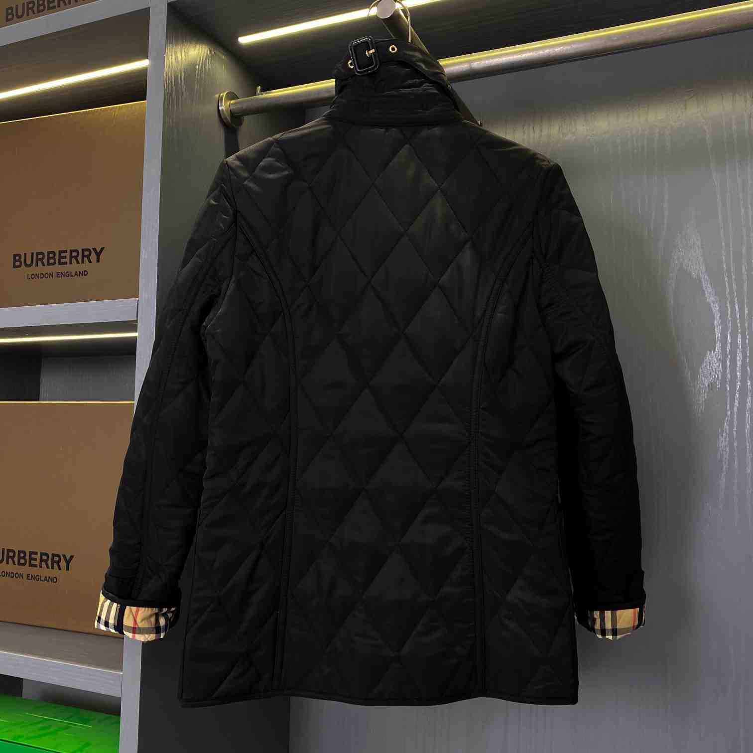 Burberry Quilted Thermoregulated Jacket - EUR FASHION