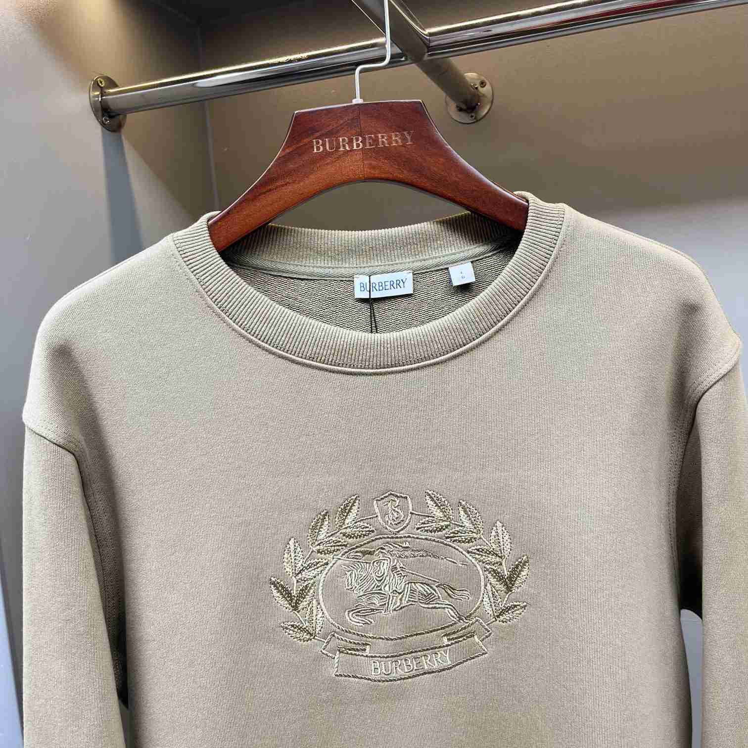 Burberry Logo Sweatshirt - EUR FASHION