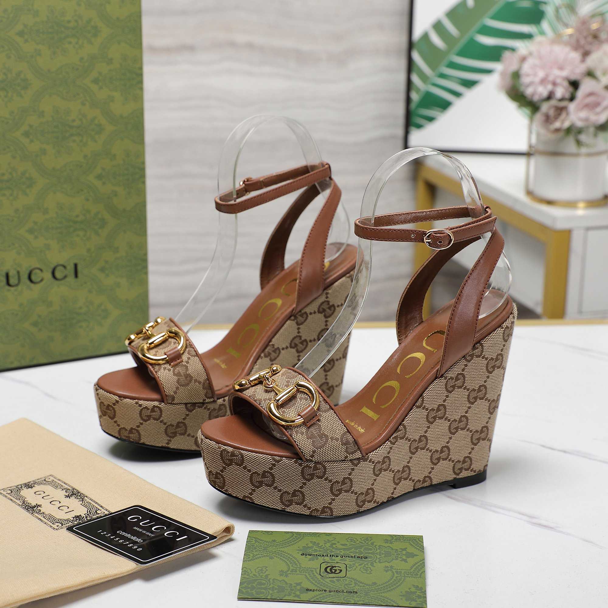 Gucci Women's Horsebit Platform Sandal  - EUR FASHION