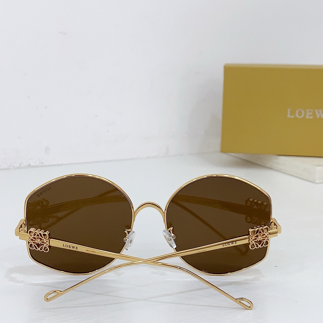 Loewe LW40109U Sunglasses  - EUR FASHION