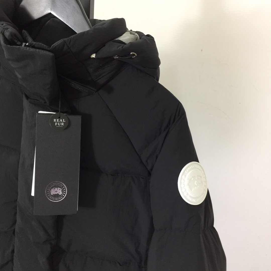 Canada Goose Hooded Jacket - EUR FASHION