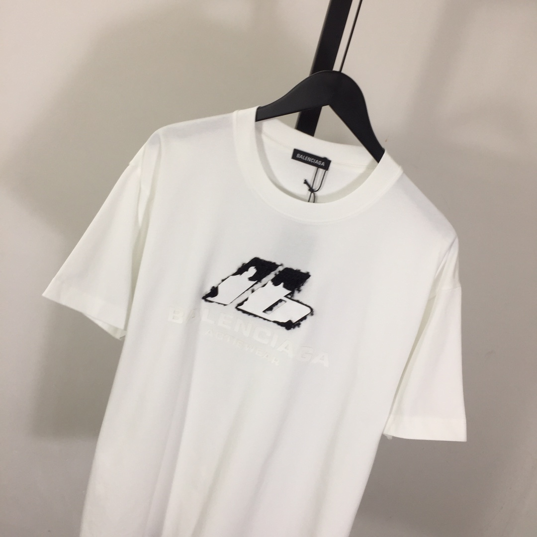 Balenciaga Logo T-Shirt - EUR FASHION