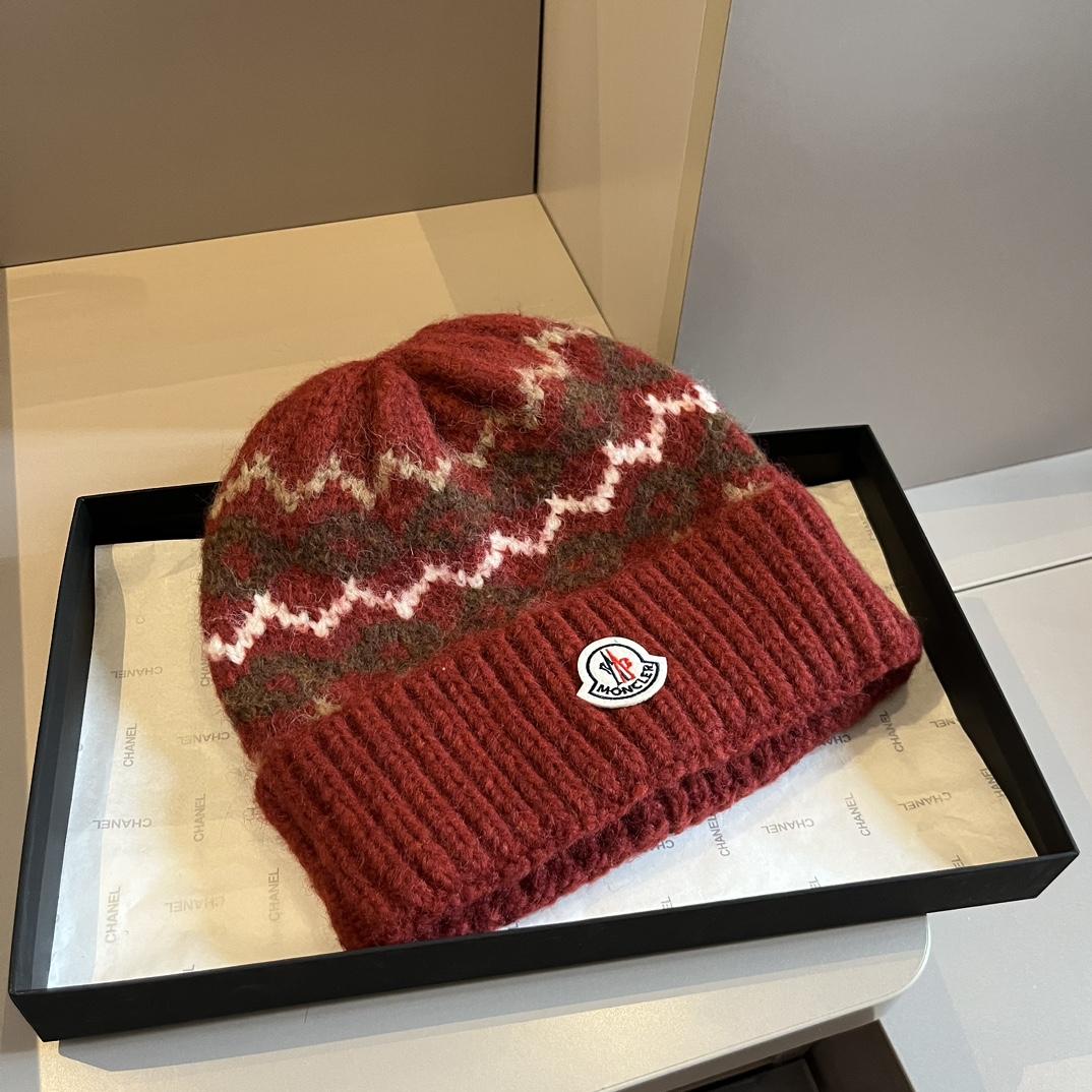 Moncler Beanie  - EUR FASHION