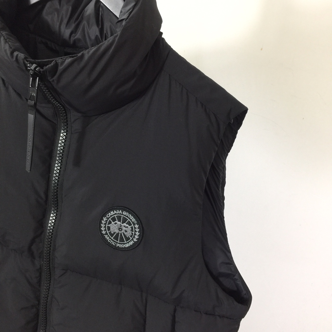 Canada Goose Down Vest - EUR FASHION