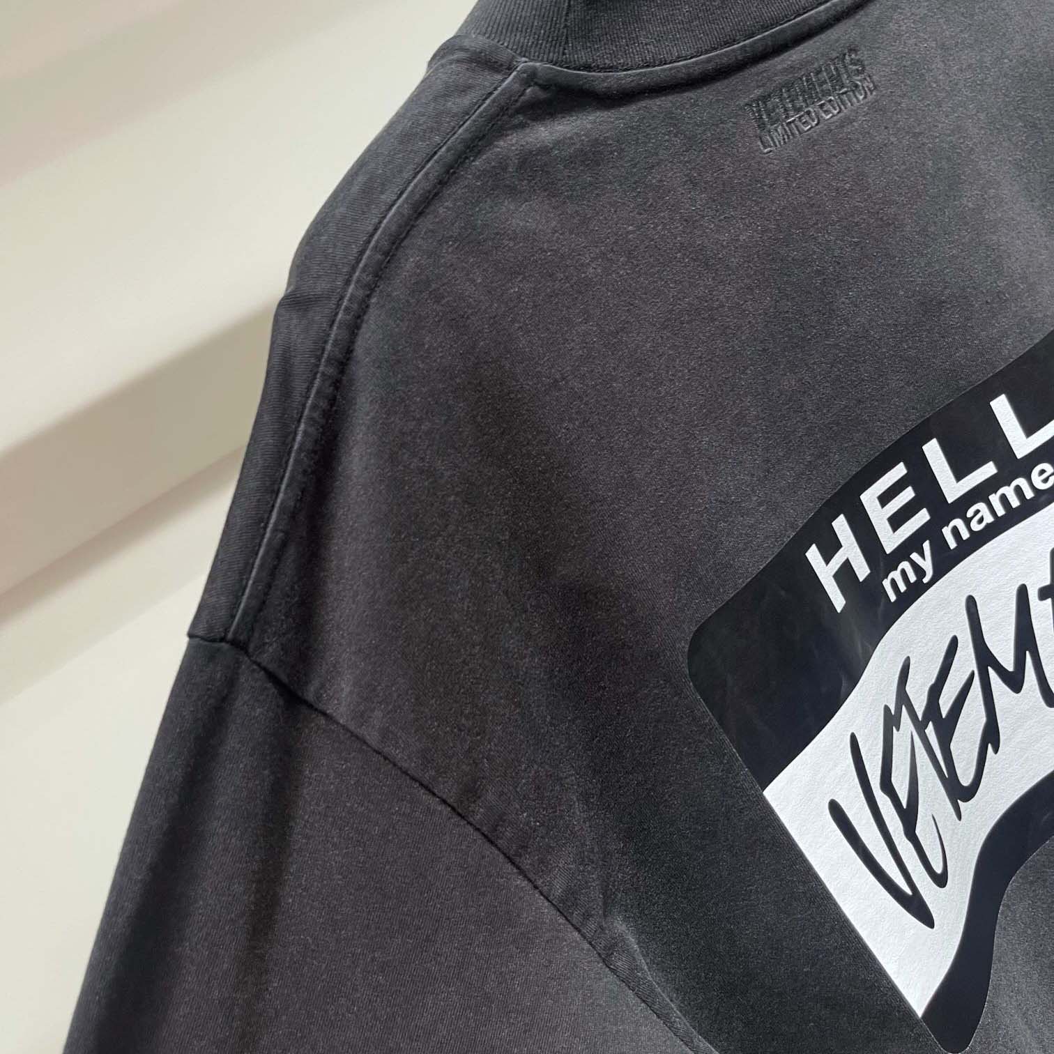 Vetements 'Hello 'Cotton Sweatshirt - EUR FASHION