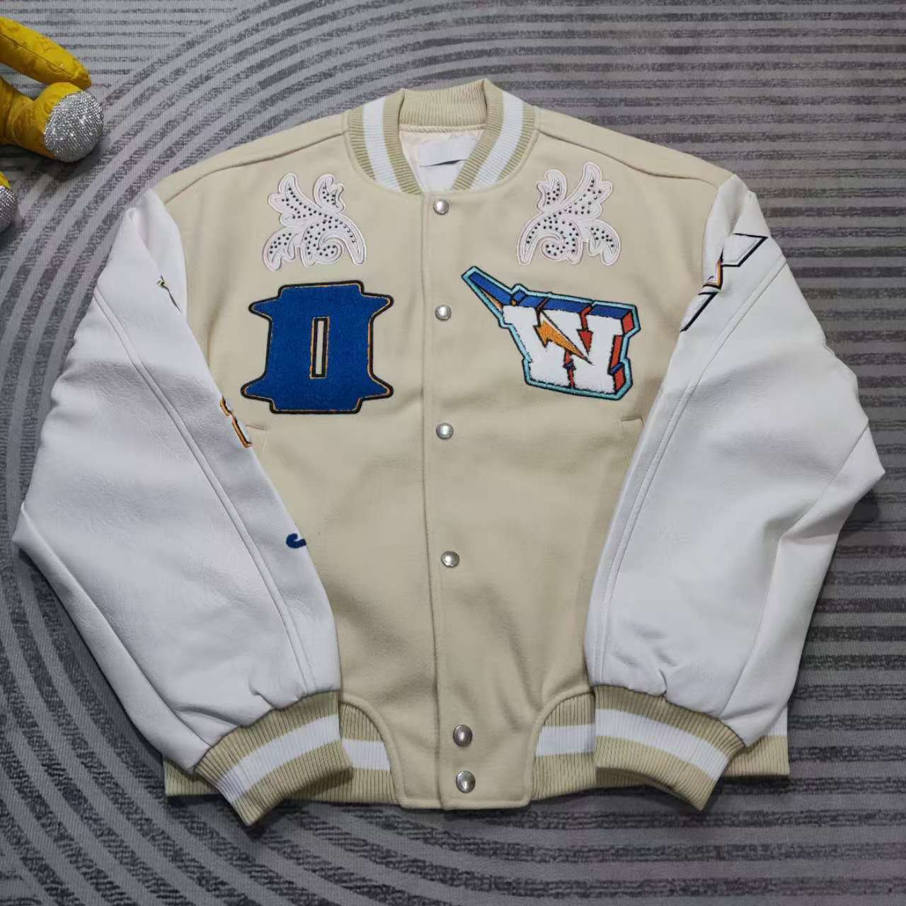 Off-White Wo Thunderbolt Varsity - EUR FASHION