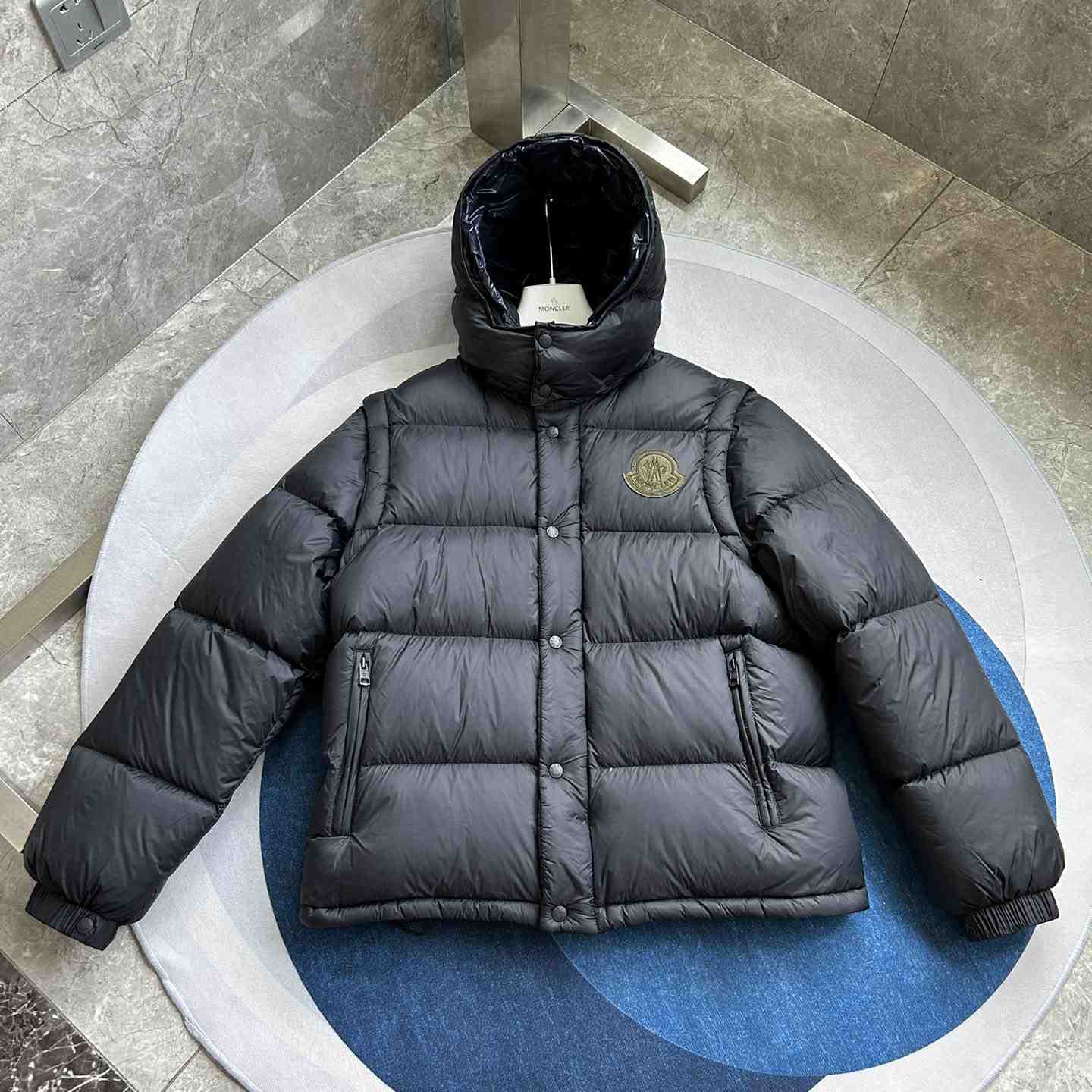 Moncler Cyclone 2-IN-1 Short Down Jacket - EUR FASHION